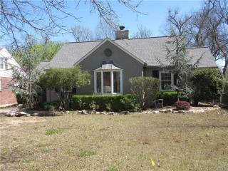 3015 Cincinnati Ave, Tulsa OK  74114-5224 exterior