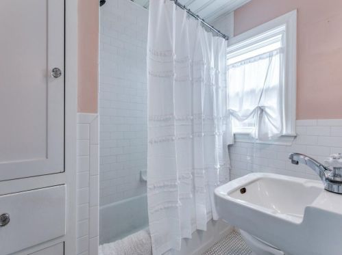 3701 Crestline Rd, Fort Worth TX  76107-3333 exterior