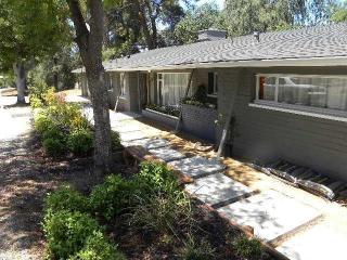 1895 Arroyo Dr, Riverside, CA 92506-1608