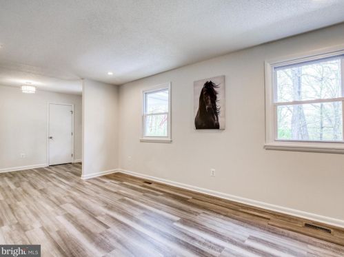 2324 Chestnut Hill Rd, Harpers Ferry WV  25425-5140 exterior