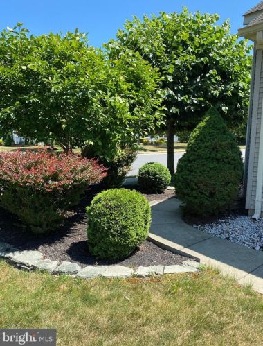 30 Isabella Dr, Lakehurst, NJ 08759-6038