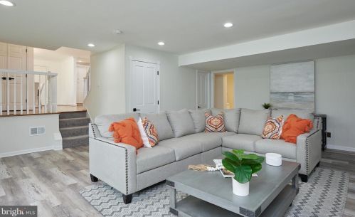 2405 Blue Valley Dr, Silver Spring MD 20904-5206 exterior