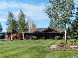 6295 Aspen Dr, Jackson, WY 83001-9355