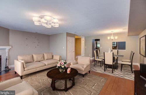 8 Gallo Ct, Trenton, NJ 08648-1474