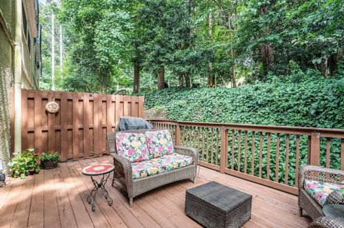 1445 Monroe Dr, Atlanta GA  30324-5329 exterior