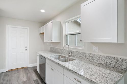 355 Linwood Ave, Turlock CA  95380-6315 exterior