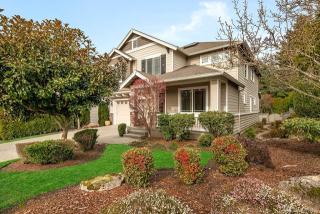22362 6th Ct, Redmond, WA 98074-5023