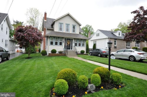 422 2nd Ave, Haddon Heights, NJ 08035-1410