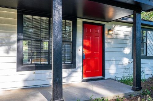 4092 Sweet Water Ct, Conyers, GA 30094-3832