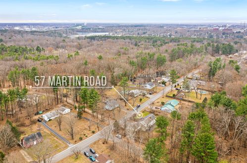 57 Martin Rd, Kittery, ME 03904-1010