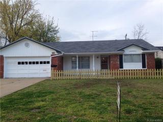 9023 32nd St, Tulsa OK  74145-1607 exterior