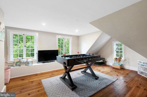 29 Cleveland Ln, Princeton NJ  08540-3049 exterior