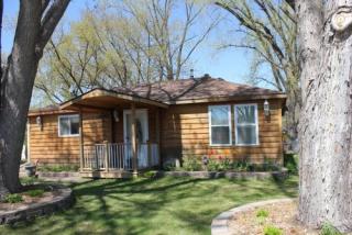 303 Longfellow St, Minneapolis MN  55432-1652 exterior
