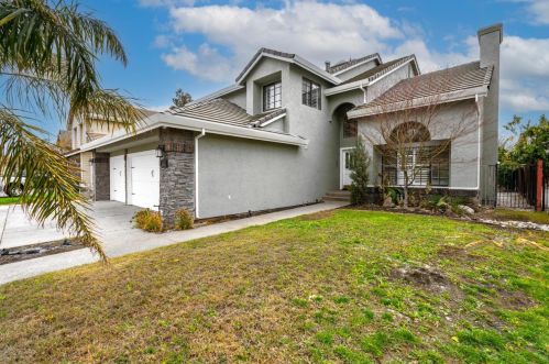 2016 Northcrest Ct, Modesto, CA 95355-1891