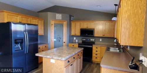 438 Elena Ln, Saint Joseph, MN 56374-4407