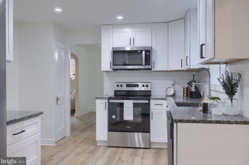 975 Salisbury Ct, Lancaster PA  17601-5163 exterior