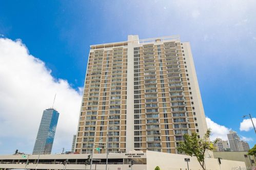 1655 Makaloa St, Honolulu HI  96814-3946 exterior
