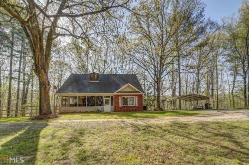 55 Barrington Ln, Porterdale, GA 30016-4909