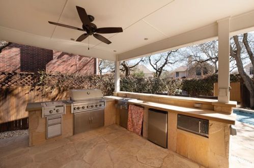 5415 Austral Loop, Austin TX  78739-1711 exterior