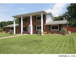 225 Dorchester Dr, Belleville, IL 62223-2611