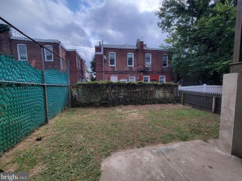 605 64 St, Philadelphia PA 19139-1004 exterior