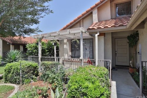 3969 Rancho Del Oro Dr, Riverside, CA 92505-3585