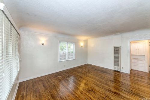 1614 Crenshaw Blvd, Torrance, CA 90501-3122