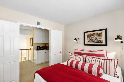 16 Chenile, Irvine CA  92614-7528 exterior