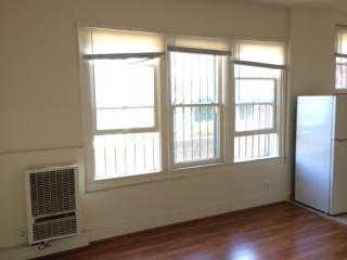 537 Kenmore Ave, Los Angeles CA  90004-2901 exterior