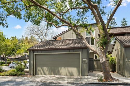 101 Willow Hill Ct, Los Gatos, CA 95032-1819