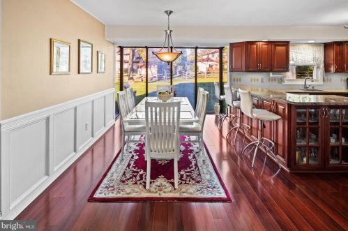 16 Ronit Dr, Trenton NJ 08628-2225 exterior