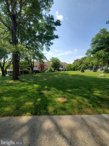 3623 Leisure World Blvd, Silver Spring MD 20906-1716 exterior