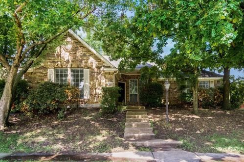 4421 Crystal Ln, Garland TX  75043-6655 exterior
