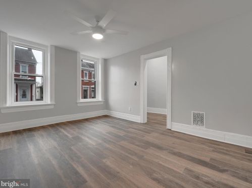 1105 Lehman St, Lebanon PA 17046-3875 exterior