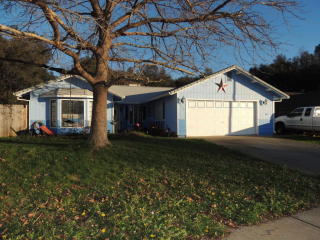 3733 Canterbury Dr, Redding, CA 96002-4886