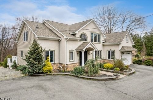 10 Mountainside Dr, Dover NJ  07869-2217 exterior