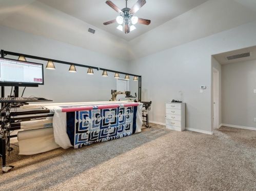 8753 Running River Ln, Fort Worth TX  76131-3373 exterior