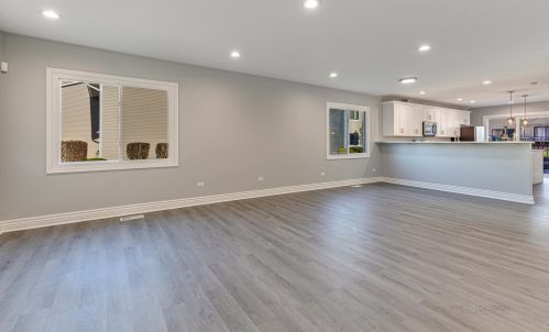 1184 Cunningham Dr, Palatine, IL 60074-2908