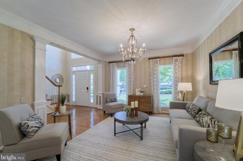 14 Stratford Garden Ct, Silver Spring MD 20904-1560 exterior