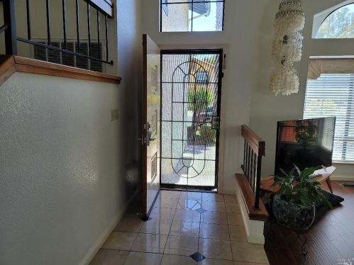 2257 Lake Crest Ct, Pacheco, CA 94553-5466