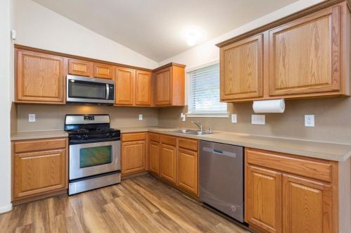 1230 Gibbons Ct, Richmond TX 77471-2485 exterior