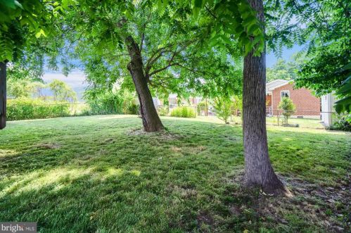 12724 Feldon St, Silver Spring MD 20906-4359 exterior