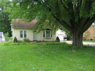 808 Vanderbilt Rd, Toledo, OH 43615-4565