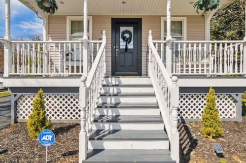 72 Ridgedale Ave, Cedar Knolls, NJ 07927-1311