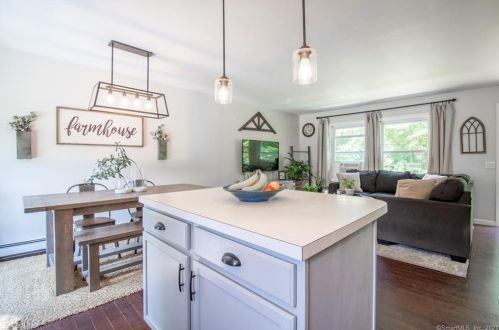 20 Stagecoach Rd, Exeter CT  06249-1647 exterior