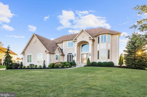 404 Leonard Ct, Harrison Township, NJ 08062-2866
