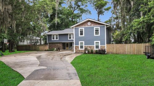 298 Deals Cir, Woodbine, GA 31569-2830