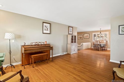 8036 Fremont Ave, Englewood CO  80112-1825 exterior