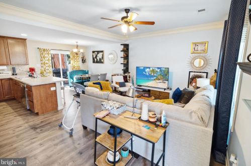 99 Nathaniel Dr, Charles Town WV  25414-1290 exterior