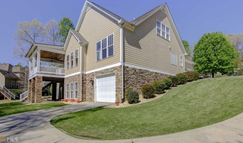 45 Peninsula Cir, Newnan, GA 30263-6083
